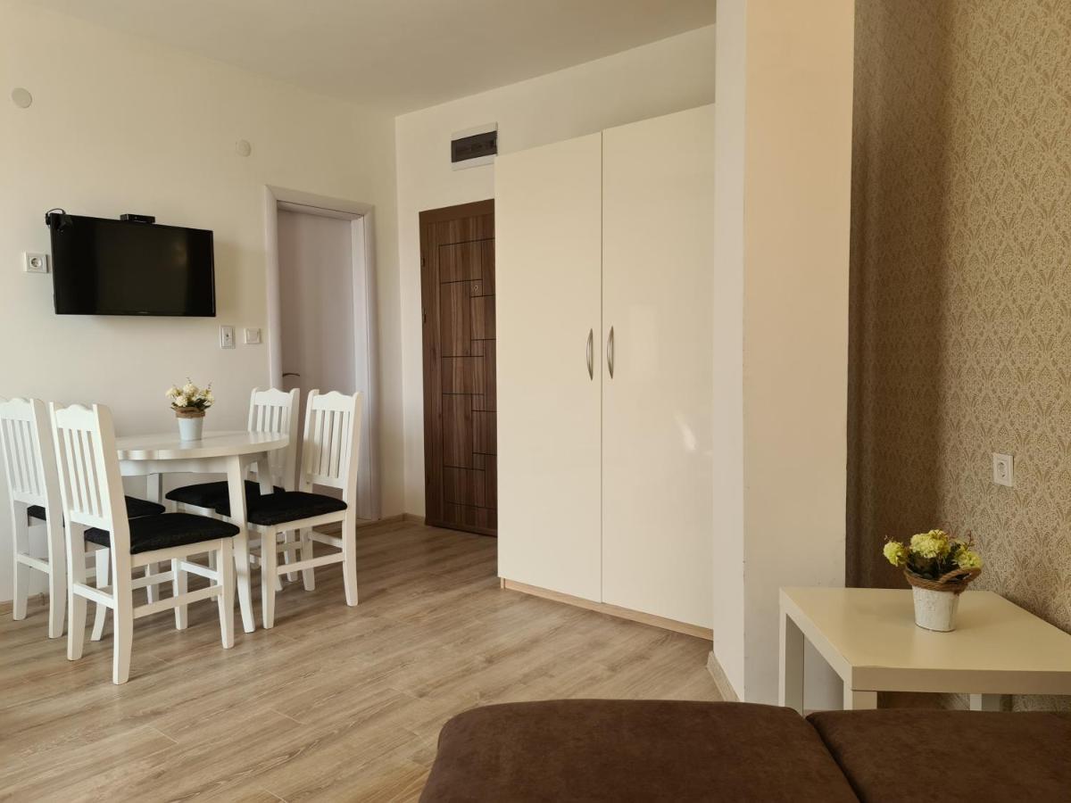 Mida Apartment Obzor Esterno foto