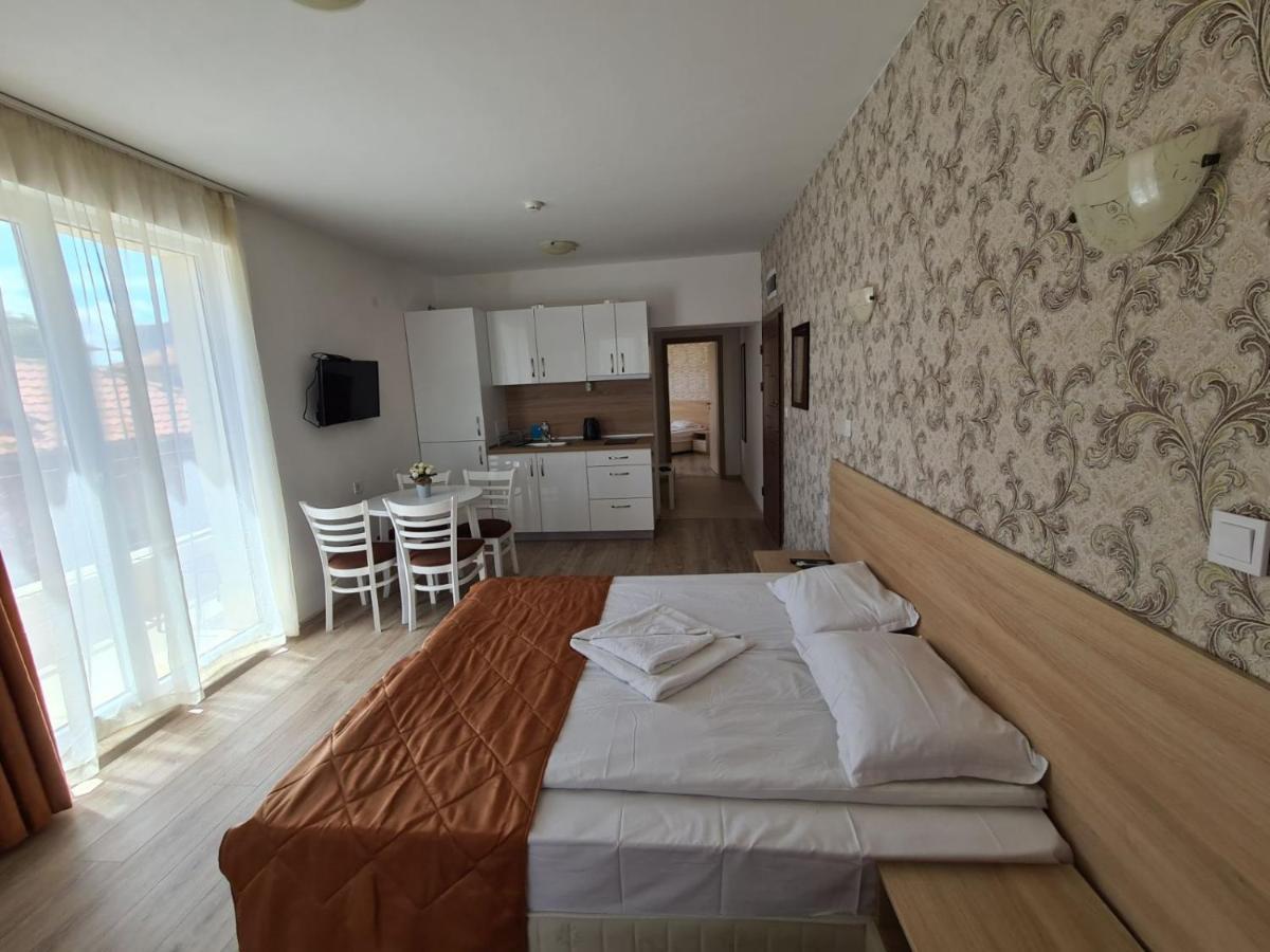 Mida Apartment Obzor Esterno foto